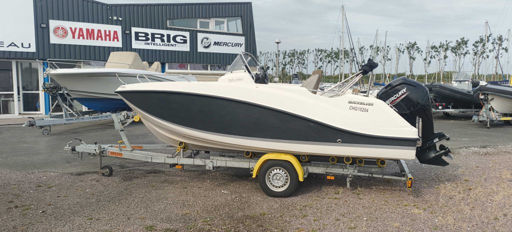 QUICKSILVER ACTIV 555 OPEN (747)