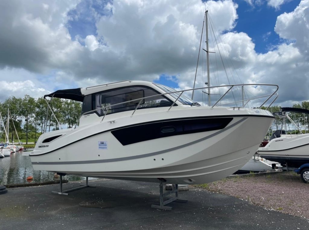 QUICKSILVER ACTIV 755 WEEKEND (787)
