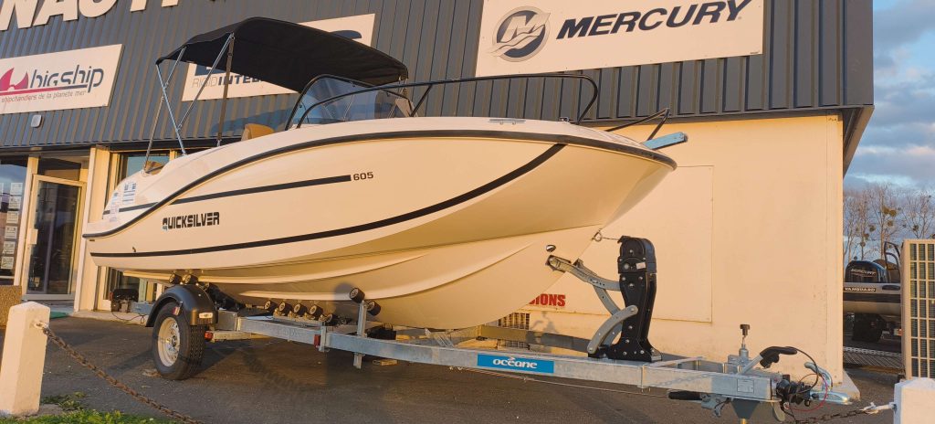 QUICKSILVER ACTIV 605 OPEN (788)
